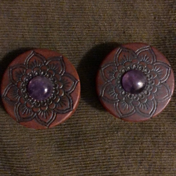 Wooden amethyst mandala plugs - Picture 4 of 4
